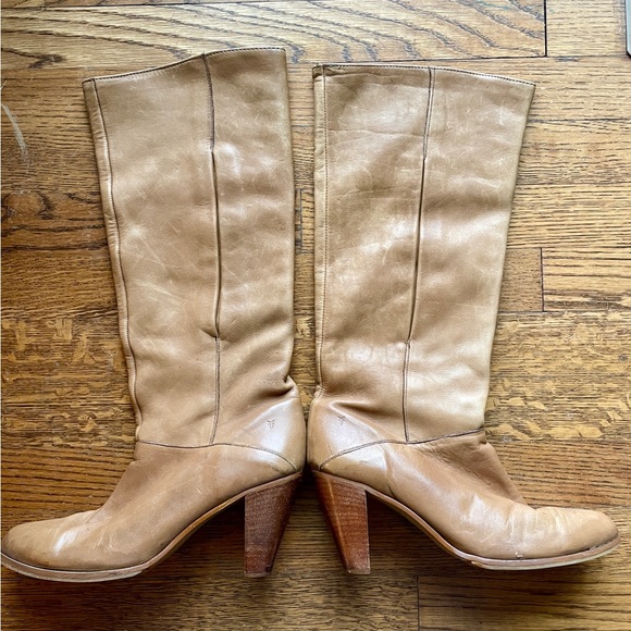 Vintage 1970s Frye Leather Boots Pleated Crissie Style size 9 Beige Tan Neutral - Picture 2 of 10